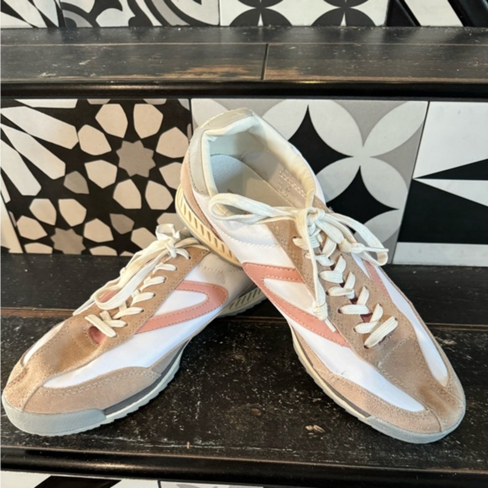 TRETORN RAWLINGS 2.0 - beautiful neutrals🤩EXCELLENT CONDITION🤩zoom in 4 more!